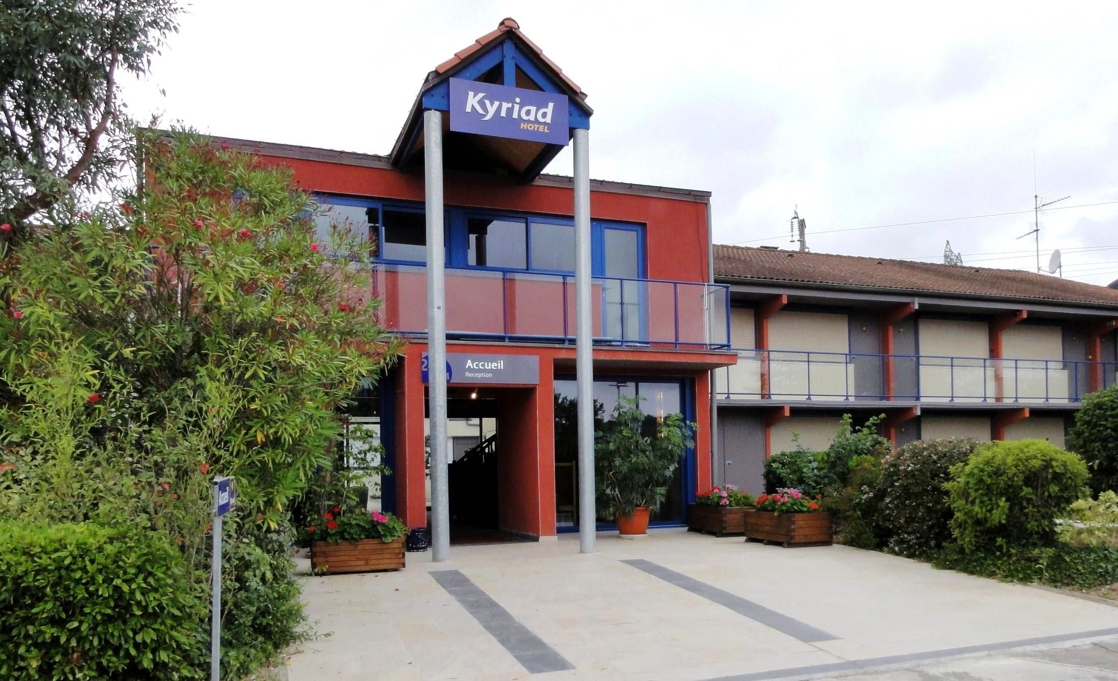 Kyriad Toulouse Sud - Roques Esterno foto